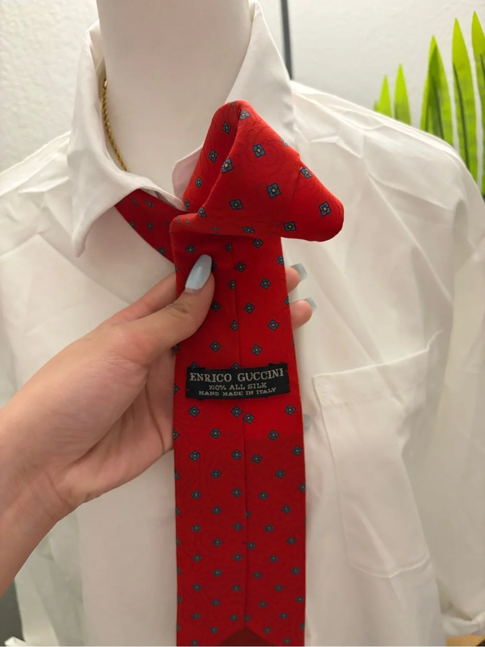 Enrico Guccini red silk